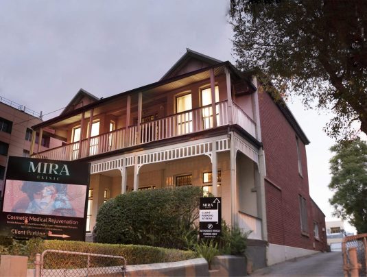Mira-clinic-front-entrance